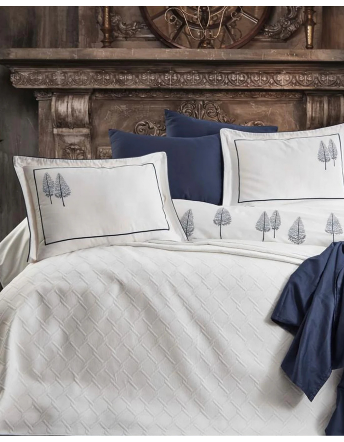 Pamira Pamuk Nakışlı Çift Kişilik Pike Takımı - Beyaz/Lacivert